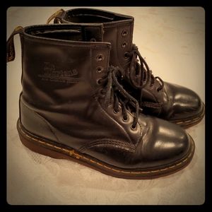 Dr Marten Combat boots